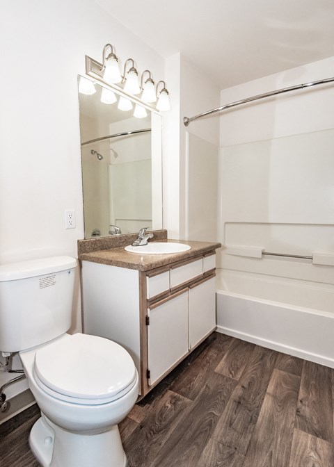 Pioneer Ridge Oregon City Apartments - 2 Bedroom x 2 Bathroom